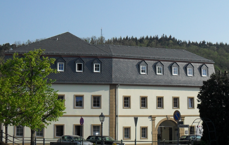 Bogenschnittdeckung 30x30 Mansarde 25x25