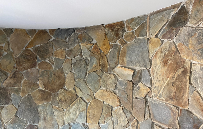 Quarzit Oyster runde Wand