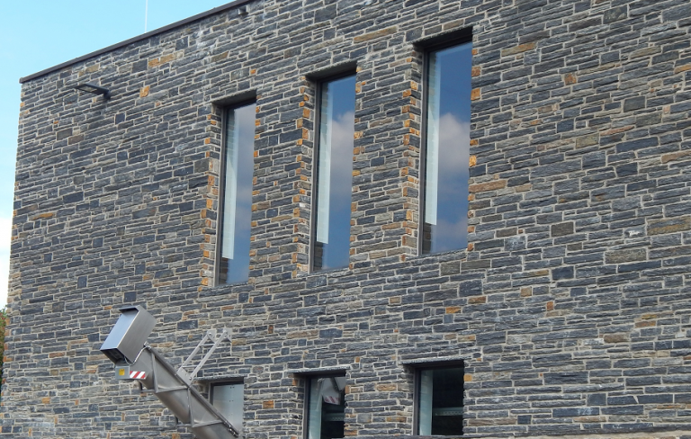 Schieferquarzit Hausfassade