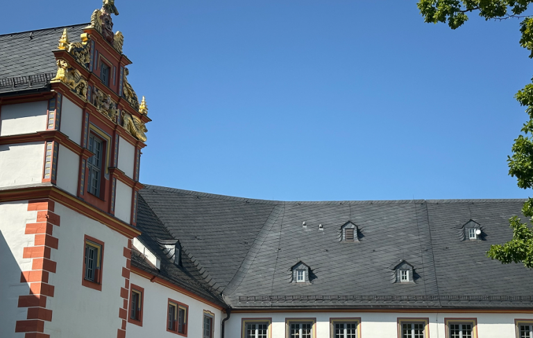 Schloss Ehrenstein Assulo A1 Schiefer